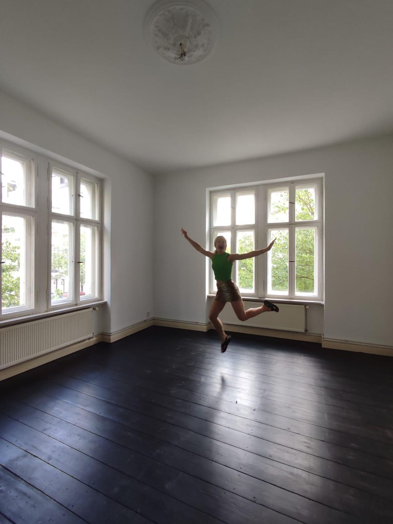 Berlin Kreatives Meeting Wohnung It's All Yours! image 5