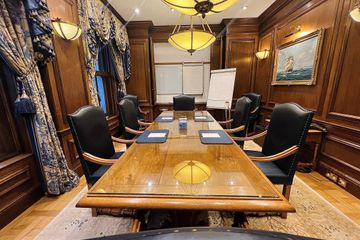 London  Boardroom Westminster Traditional Room image 2