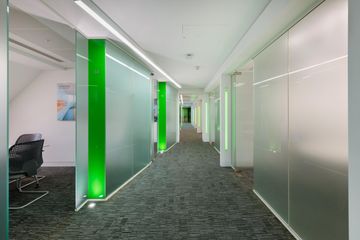 London Coworking space L5 MR.11 image 3