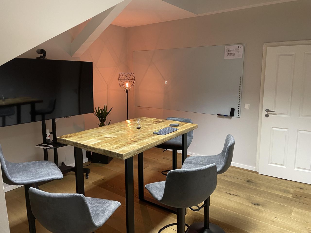 Dresden Coworking Meetingräume Event Area image 1