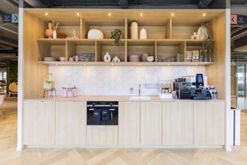 Rest of the World Mobiel Werken Coworking spaces Businessspot + / 2.20 Desk 4 image 3