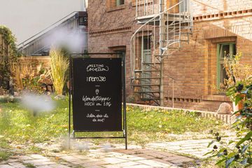 Berlin Mobiles Arbeiten Meetingraum Meeting oder Teamevent mit Garten und Terrasse image 10