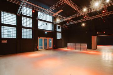 Berlin Offsite Meeting Halle/ Messehalle Produktionshallen image 2