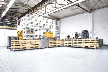 Hamburg workshop spaces Meeting room Factory hall image 2