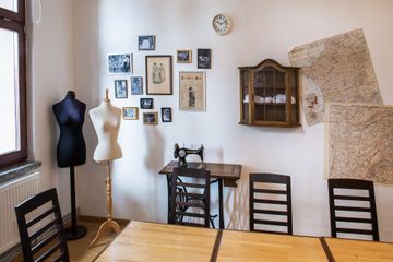 Berlin seminar rooms Meetingraum Alte Börse Marzahn - Nähstube image 1