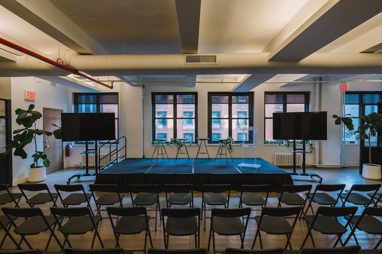 Rest der Welt  Eventlocation The Auditorium image 9