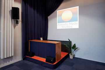 Amsterdam Mobile Working Evenementenlocaties Atelier Event Space , Podium & Bar - Already Made Studios image 17