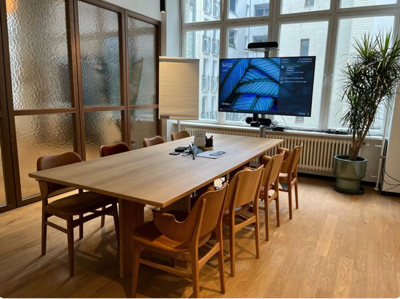 Rest der Welt  Coworking spaces Meeting Room M10 image 3