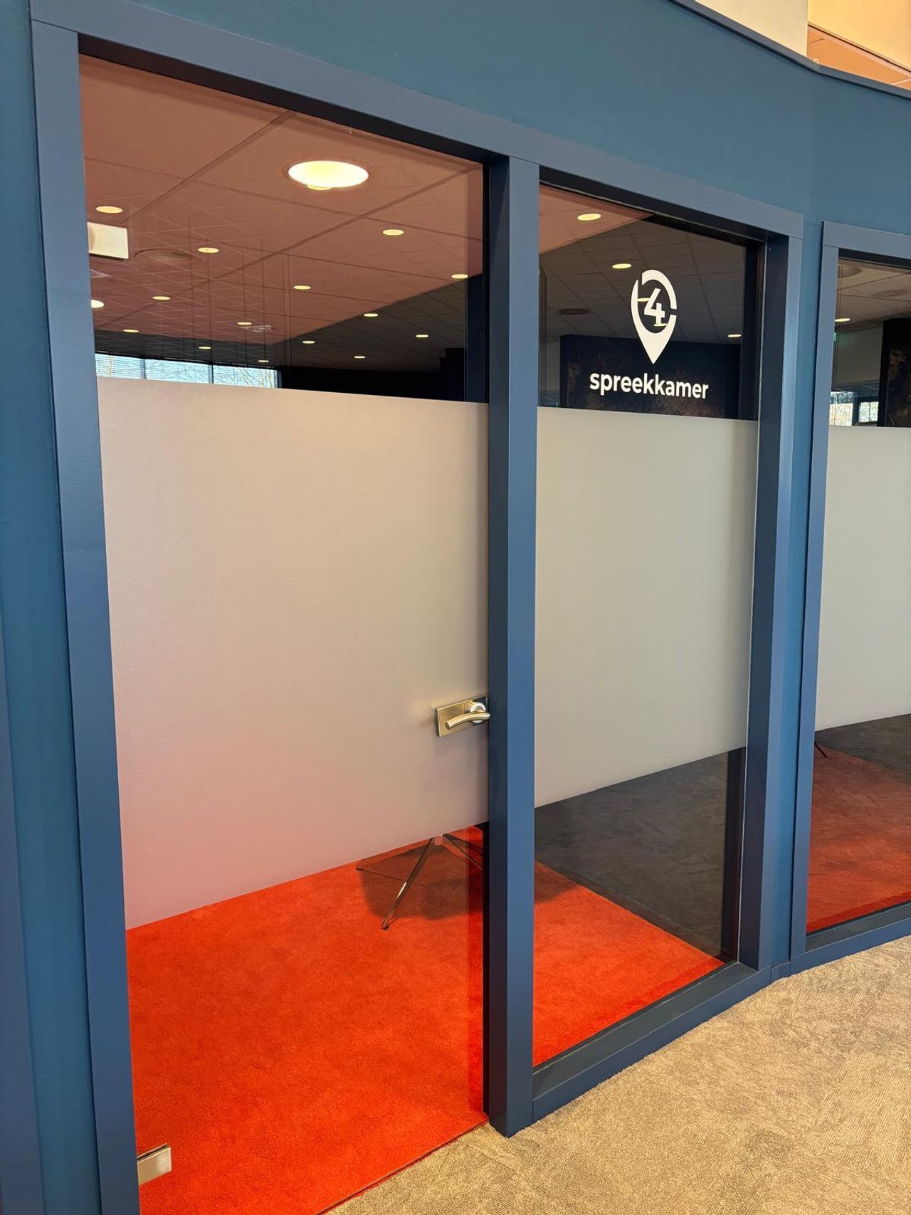 Steenwijk  Bedrijvencentrum Spreekkamer 4 image 1