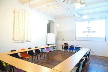 Barcelona seminar rooms Meeting room Sala Sheldon Cooper image 2