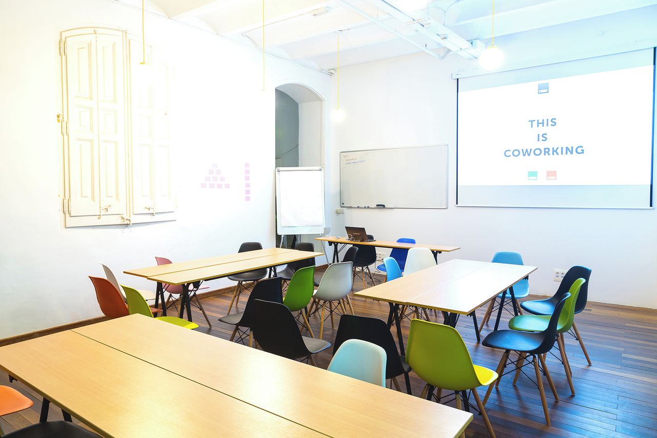 Barcelona seminar rooms Meeting room Sala Sheldon Cooper image 5