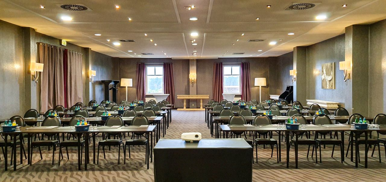 Dobbin-Linstow Christmas Party Corporate event space Ludwigsaal image 2