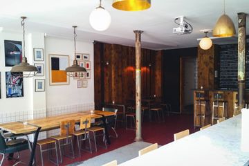 Paris workshop spaces Bar Microbrewery image 17