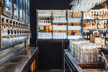 Paris workshop spaces Bar Microbrewery image 16