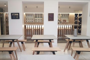 Paris workshop spaces Unusual venue Private meeting room image 0