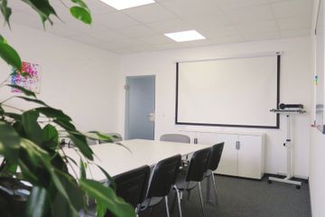 Köln conference rooms Meetingraum Moderner Meeting-/ Konferenzraum in Köln in Flughafen Nähe image 0