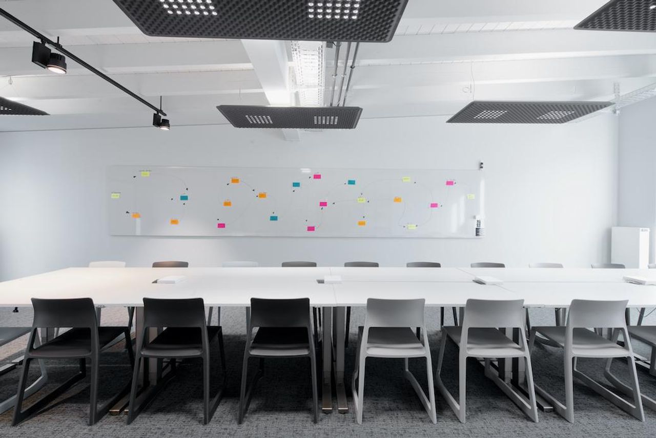 Leipzig  Day offices Coworking Lounge image 3