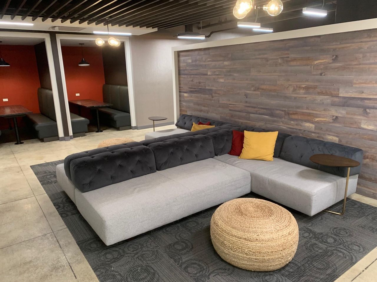 NYC conference rooms Vergaderruimte Video Conference Room image 5