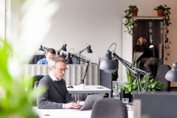 Rest der Welt Kreatives Meeting Coworking Space Stunt • Coworking & Community image 0