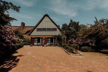 Rest of the World workshop spaces Historic venue Tagungshaus image 4