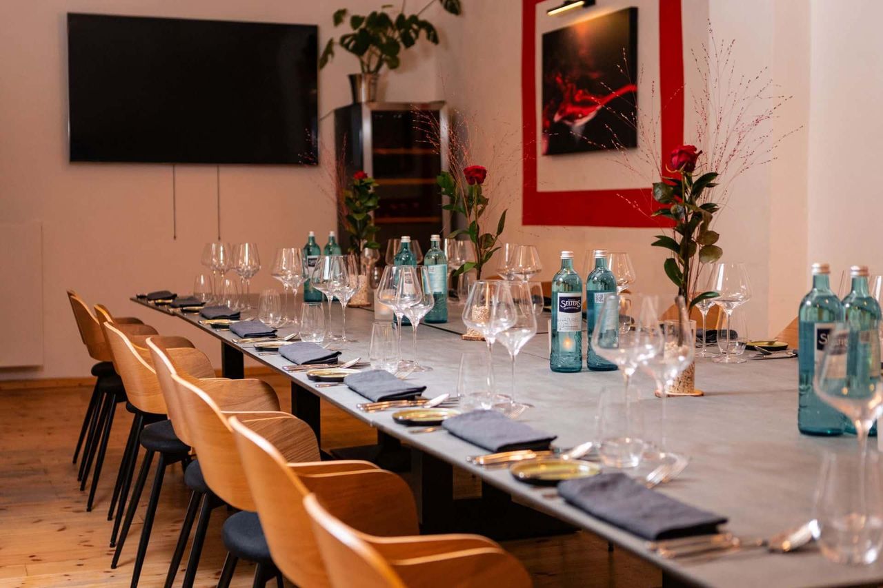 Berlin  Meetingraum der Weinlobbyist - Restaurant&Weinbar image 1