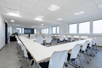 Berlijn  Seminarruimtes Tagungsraum Mendiga image 1