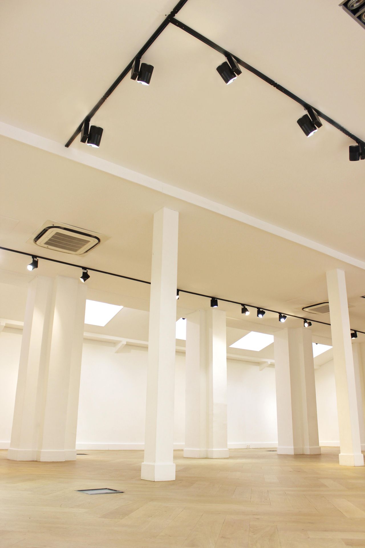 Paris corporate event spaces Unusual venue Gallery Rambuteau / Archives image 23