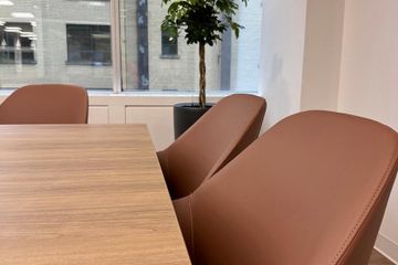 Toronto  Meeting room Ergonomic Professional Boardroom image 0