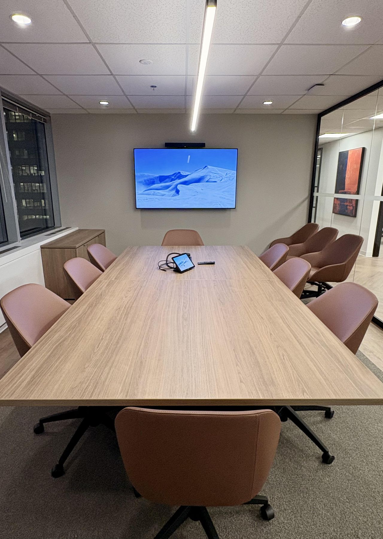 Toronto  Meeting room Ergonomic Professional Boardroom image 1