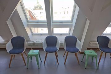 Berlin  Seminarräume Nikispace Dachgeschoss Nikolaiviertel image 8