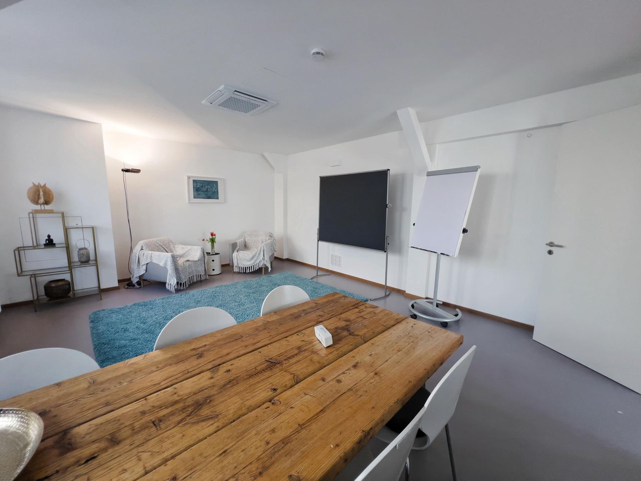 Berlin  Seminarräume Nikispace Dachgeschoss Nikolaiviertel image 15