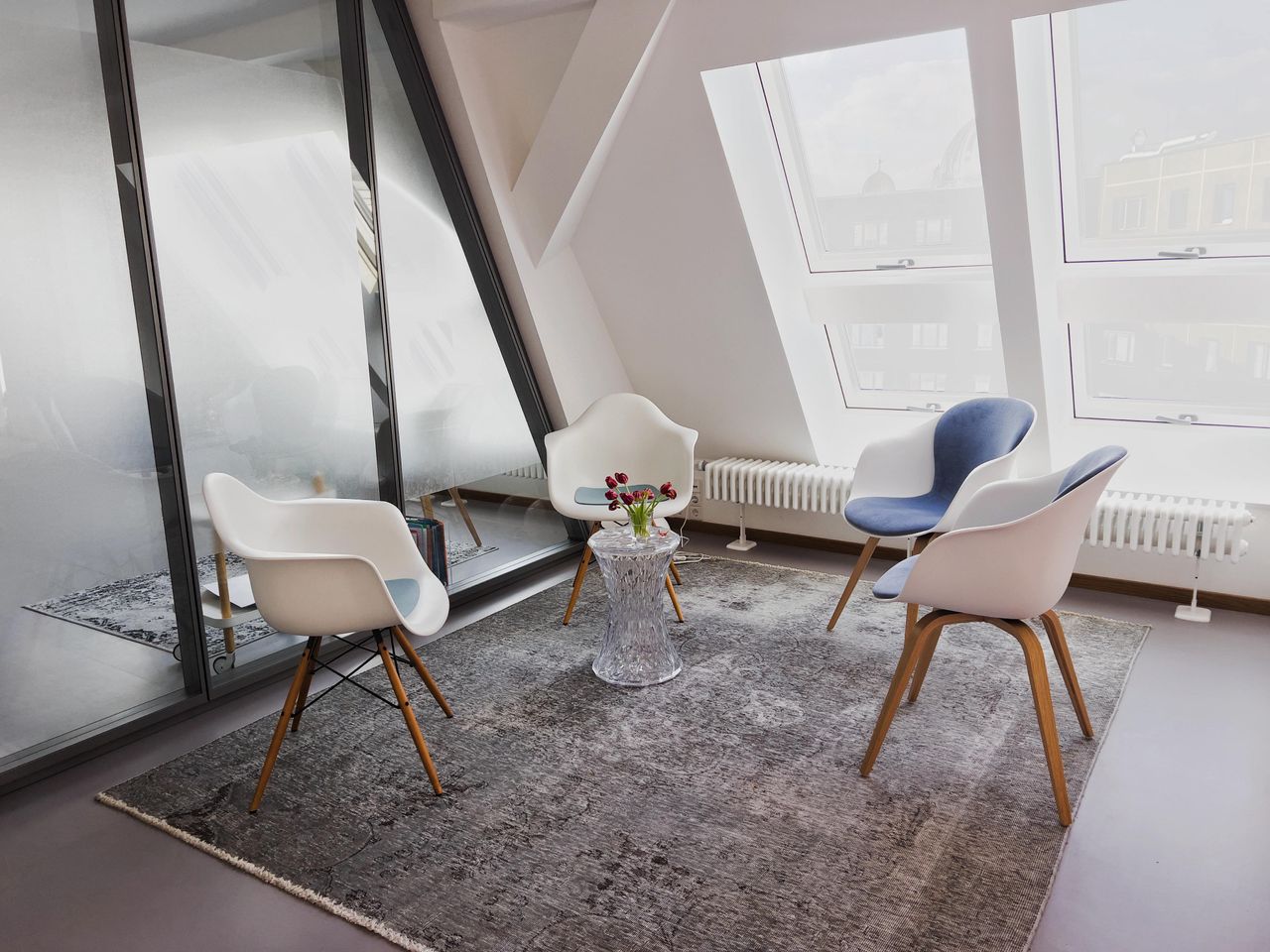 Berlin  Seminarräume Nikispace Dachgeschoss Nikolaiviertel image 16