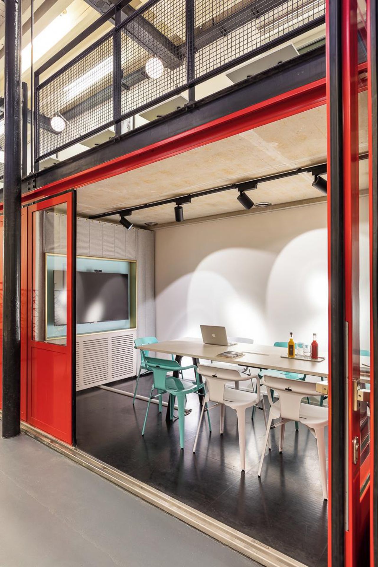 Paris seminar rooms Unusual venue Deskopolitan Château d'Eau image 22