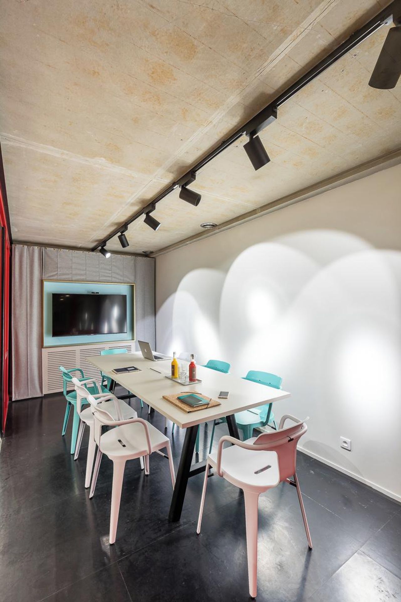 Paris seminar rooms Unusual venue Deskopolitan Château d'Eau image 23