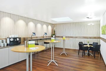 Rest der Welt training rooms Meetingraum Dreifuss image 1