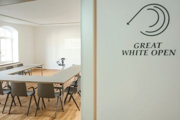 München training rooms Vergaderruimte Great White Open image 2