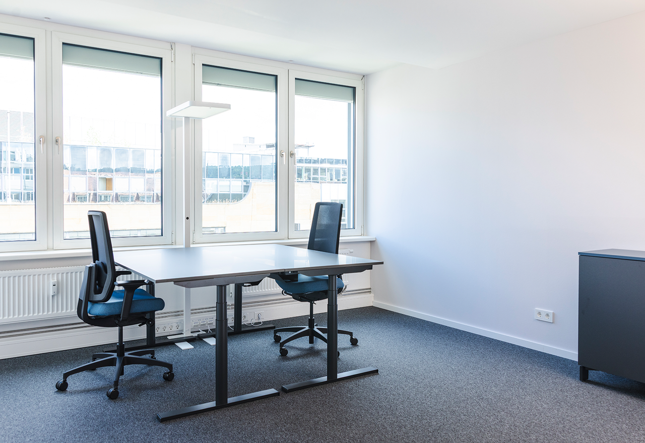 Stuttgart Coworking Flexibele kantoorruimtes Private Office image 1