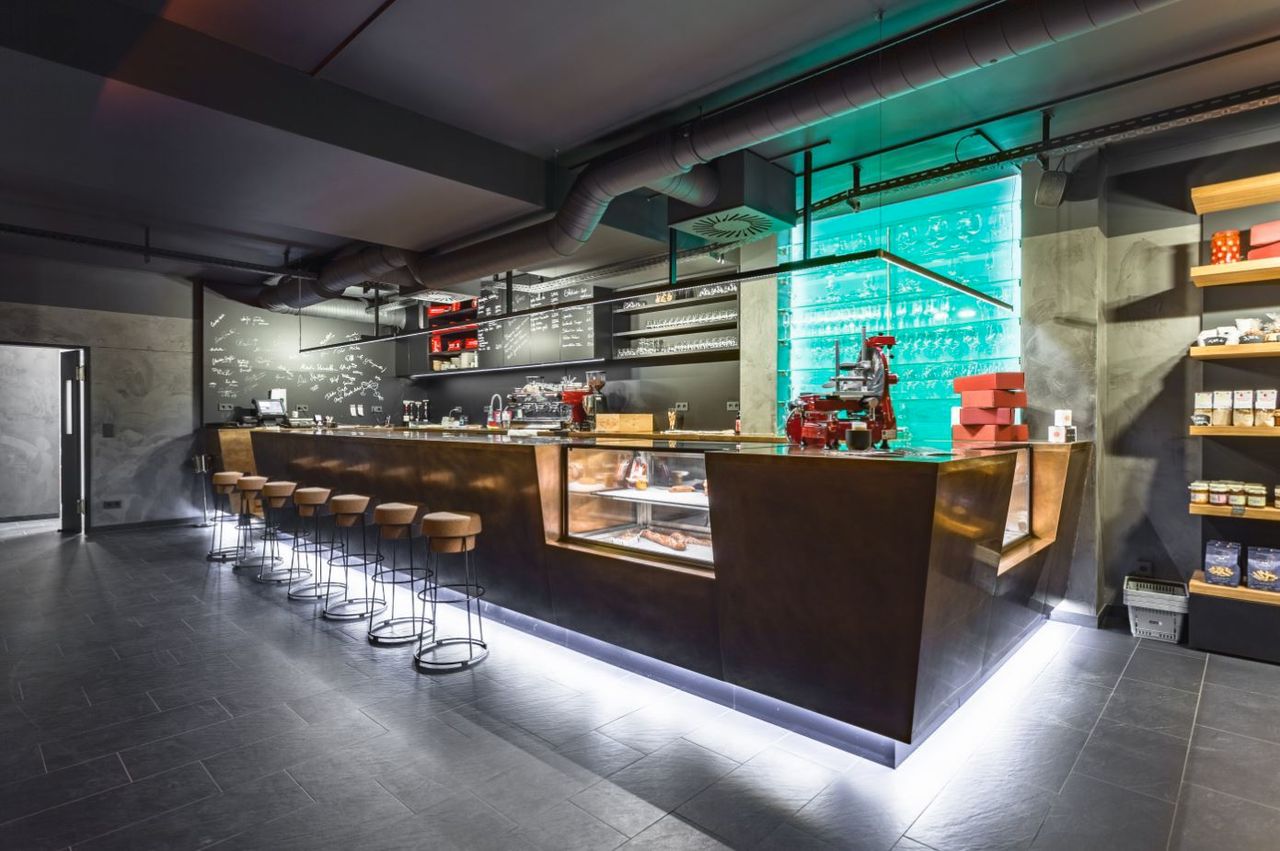 Berlijn corporate event spaces Bar Château 9 image 10