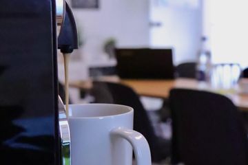 Rest der Welt Kundengespräch Workshop-Räume Body meets Soul -Seminarraum- image 6