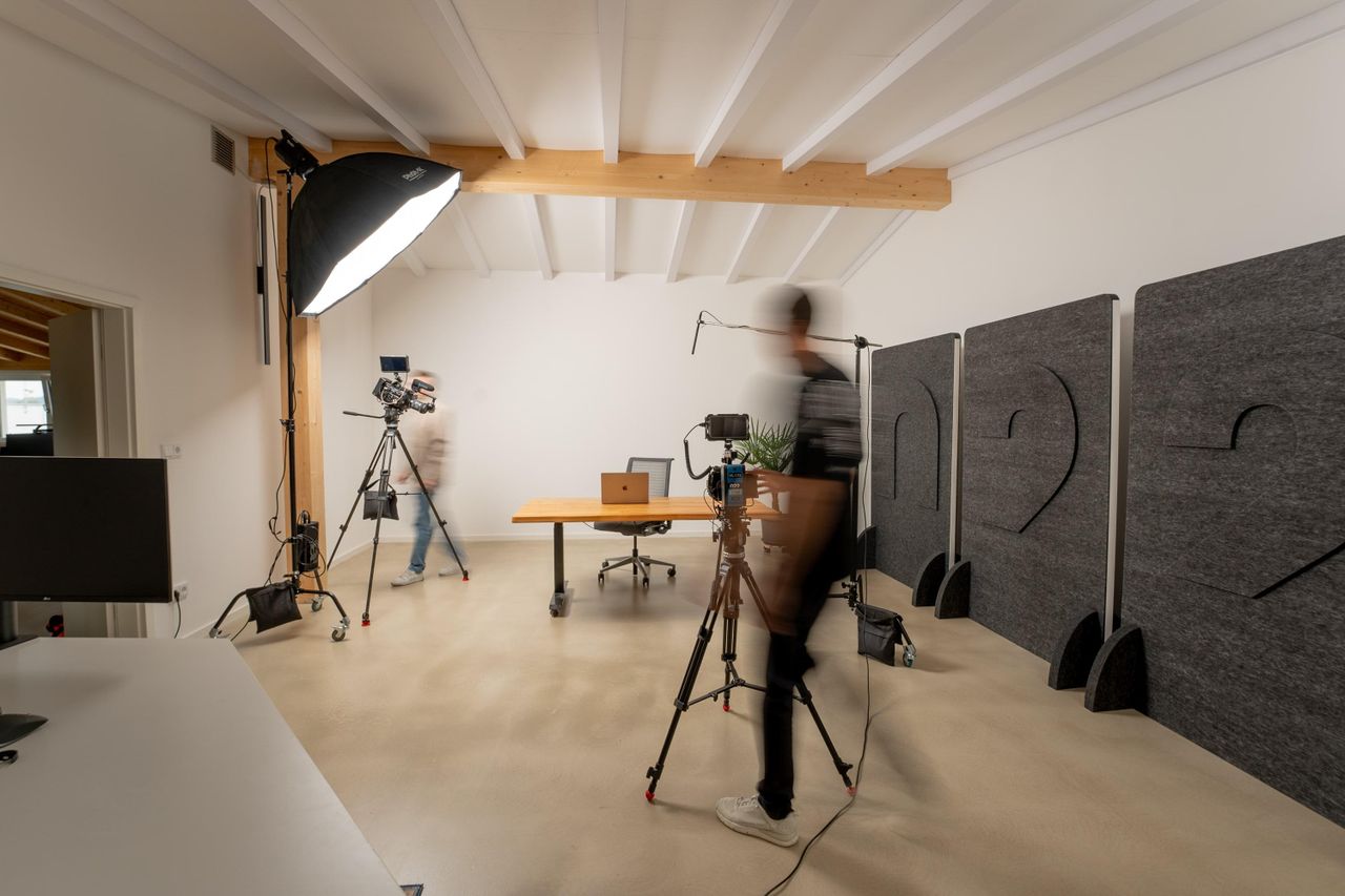 Rest of the World  Studio 022 Studio image 9