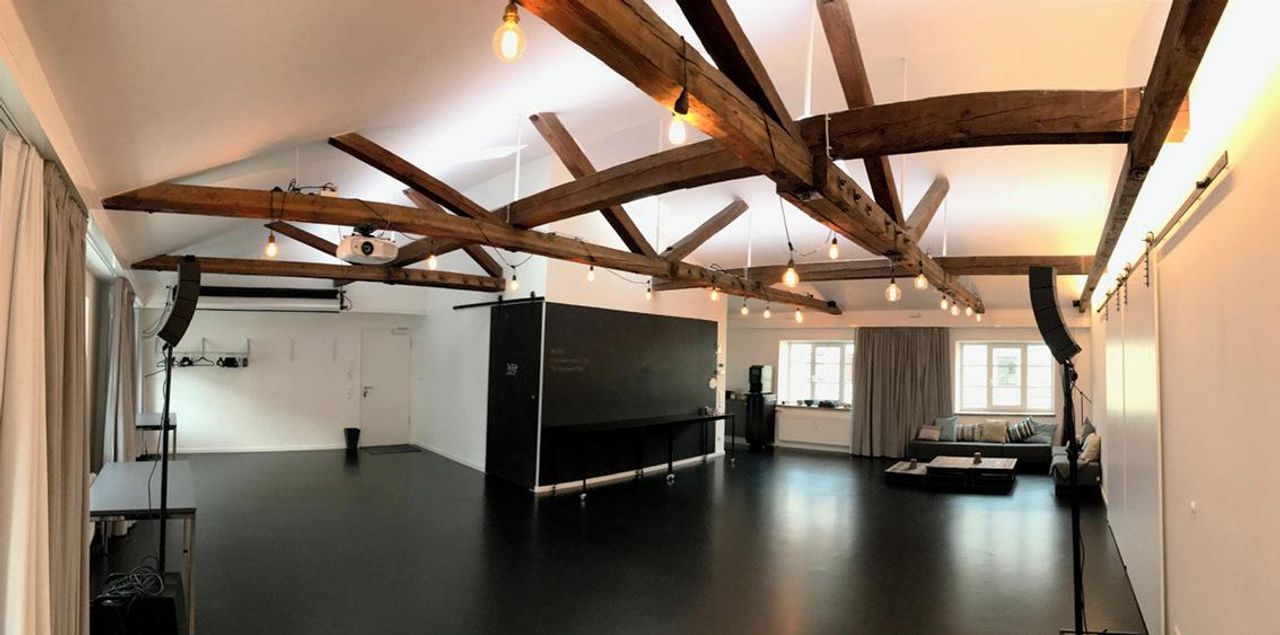 Munich training rooms Function Room Dachwerk Event image 13