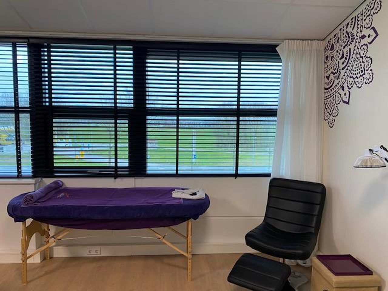 Lelystad Klantafspraak Consulting room Balanskamer image 2