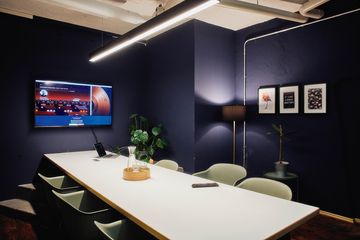 München training rooms Meetingraum Blue Room image 1