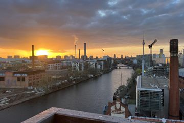 Berlin  Workshop space SkyLoft image 3