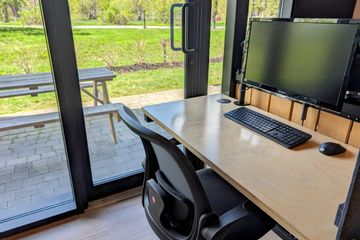 Montreal  Coworking space Hot Desks image 1