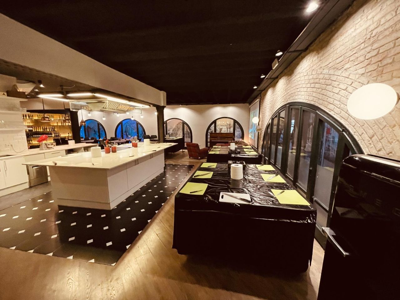 Barcelona Creative Meeting Kitchen studio Loft image 12