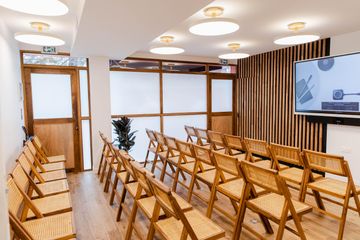 Rueil-Malmaison Training rooms LA SALLE MANHATTAN image 2