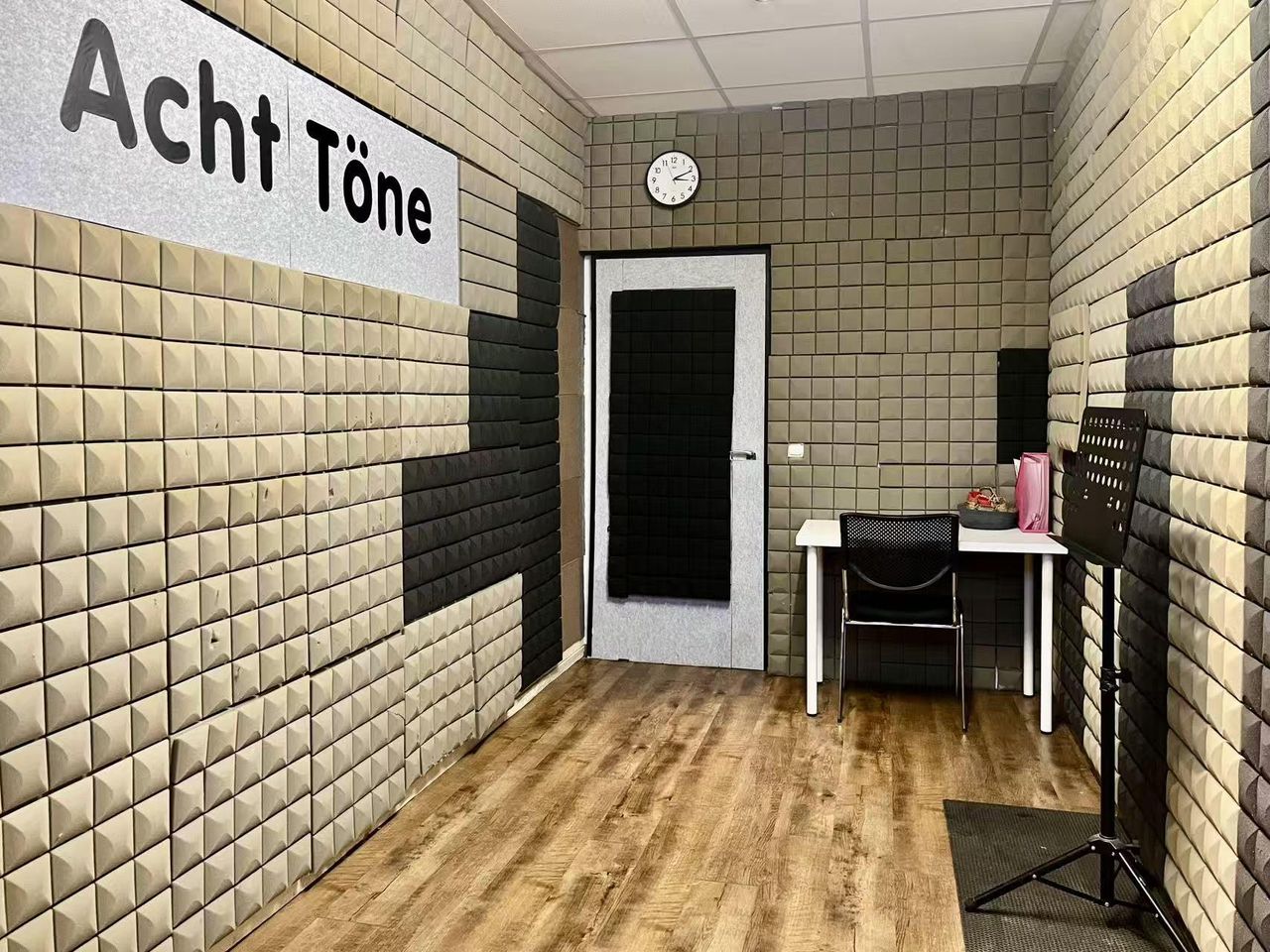 Frankfurt  Studio monatliche Raumvermietung Musik Überraum mit Klavier image 6