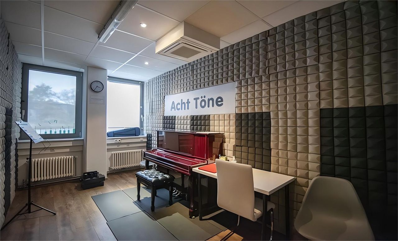 Frankfurt  Workshop space Musik Überraum mit Klavier image 0