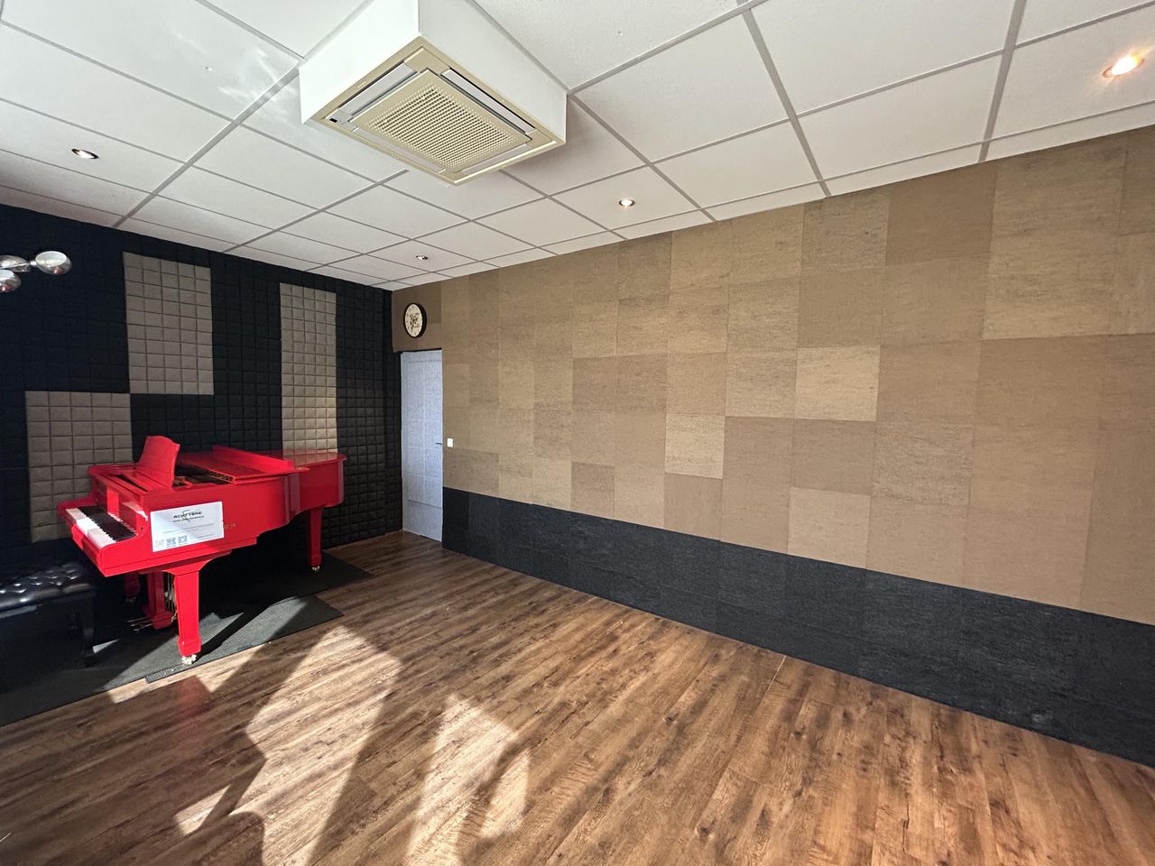 Frankfurt am Main  Workshop-Raum Überaum für Gruppe image 1